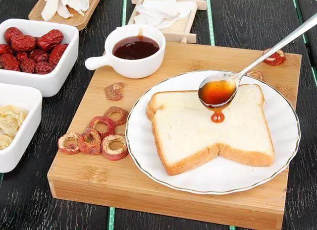 儿童积食吃什么，孩子胃口差积食（儿童积食吃什么消食最快）