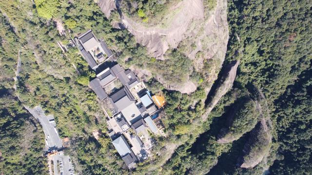 广东第一大省会，曾经是广东省的省会城市