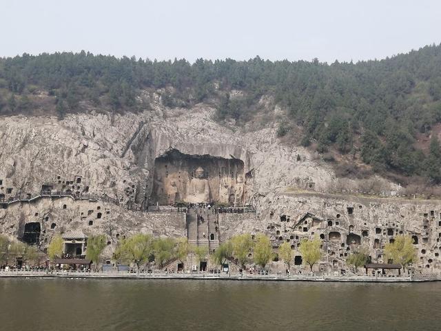 白居易活了多少岁，白居易死于几几年（白居易一首闲适诗）