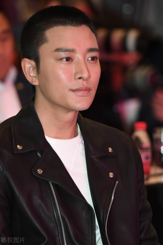 贾乃亮和李小璐近期的状况，一夜带货2.4亿赚2000万