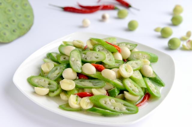 新鲜的莲子有哪些做法，这几款莲子食疗方可以常吃