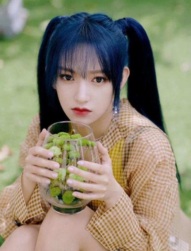 程瀟近照美過頭？電光藍雙馬尾配透視裝太驚艷，像「漫畫美少女」 娛樂八卦吃瓜 第5张