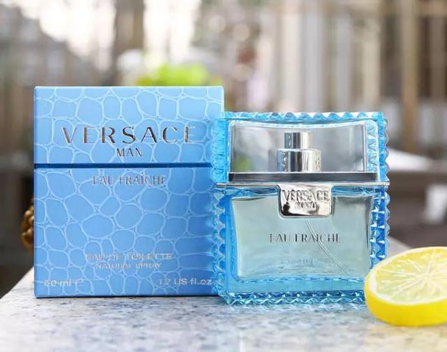 范思哲蓝牛仔香水，范思哲香水女款哪个好（范思哲香水怎么辨别真假）