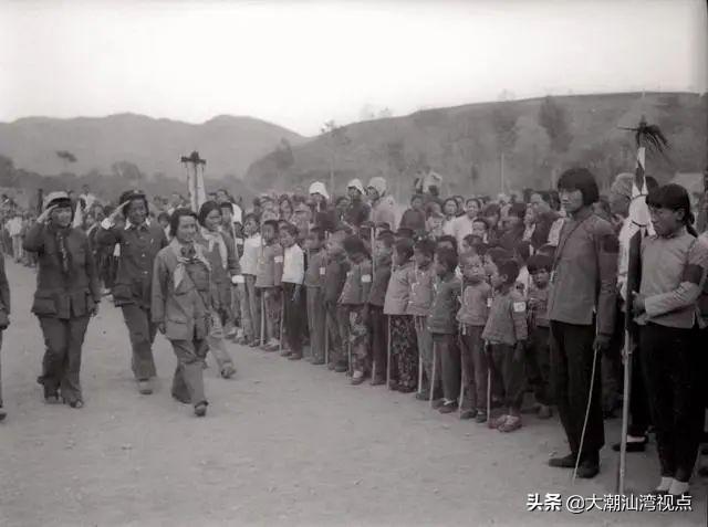 洪湖赤卫队贺英个人资料，1933年贺龙姐姐遇害