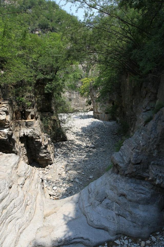 河南省林州市旅游景点介绍，河南林州：春日里的太行大峡谷
