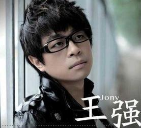 那个曾经唱秋天不回来火遍网络的王强，那个曾经唱秋天不回来火遍网络的王强