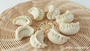 包饺子的花样包法新手简单，教你变着花样包饺子