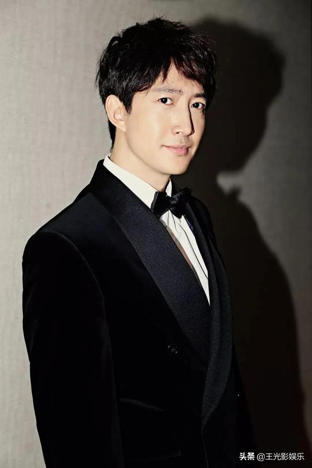 国内十大国宝级男星，盘点国内十大男明星名气排行榜