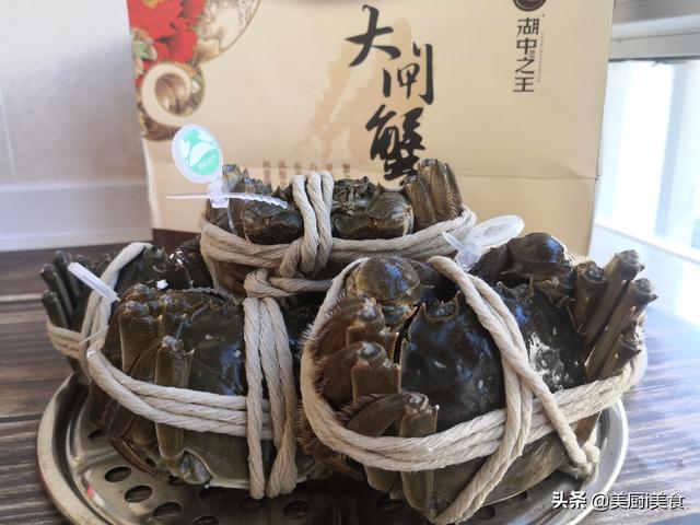 大闸蟹要蒸多久，大闸蟹一般清蒸要蒸多久（清蒸大闸蟹）