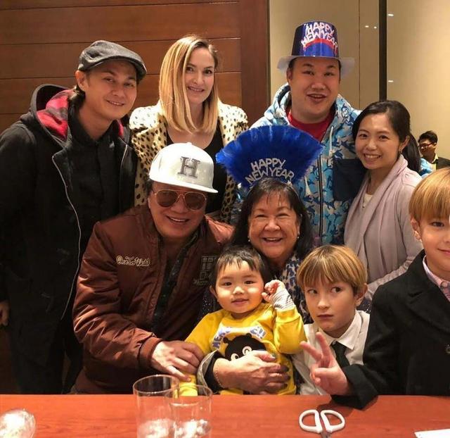 香港歌神许冠杰隐退，初代歌神许冠杰罕曝光