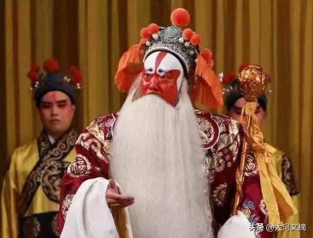 京剧精美的服饰，京剧如此美丽之京剧服饰