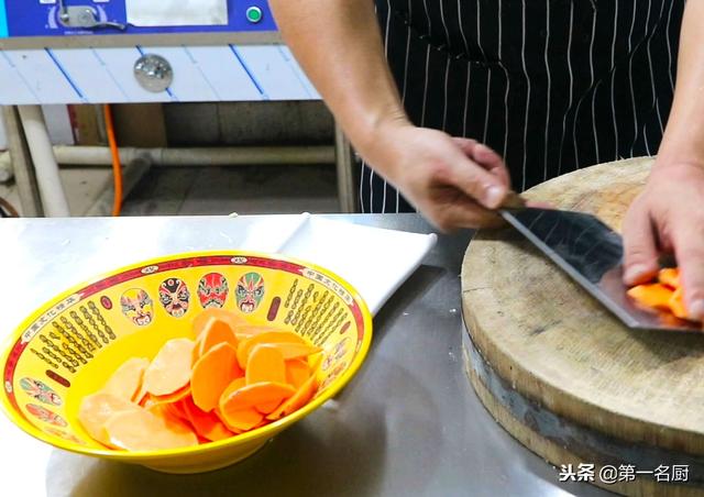 红薯糯米饼做法简单又好吃，糯米红薯饼怎么做好吃