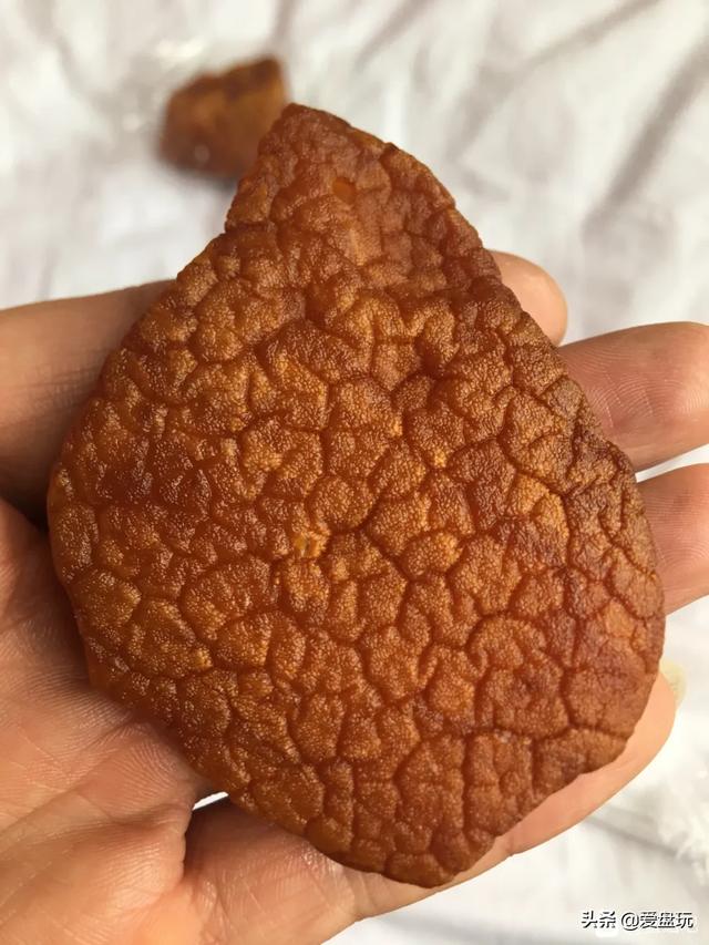 蜜蜡认主人的表现，蜜蜡的基本认识（蜜蜡佩戴有什么样的规则呢）