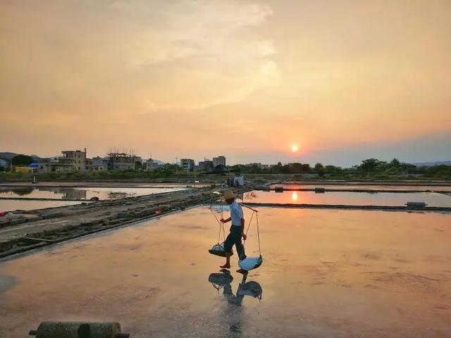我国四大盐场南北晒盐有利条件，有兴趣可到惠东老盐场看千年制盐工艺