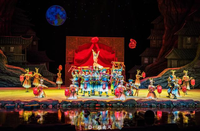 潇湘八景陶渊明，陶渊明笔下的世外桃源