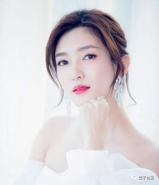 好看又容易打理的刘海，新人气发型14款