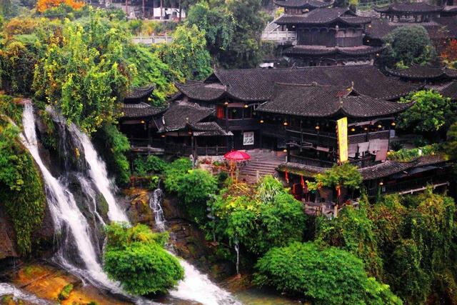 去湖南芙蓉镇旅游攻略，计划在长沙度过5天的旅行