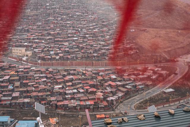 色达几月份去最好，什么时间段去色达旅游好（一生应该来一次色达喇荣五明佛学院。愿见闻者得福。）