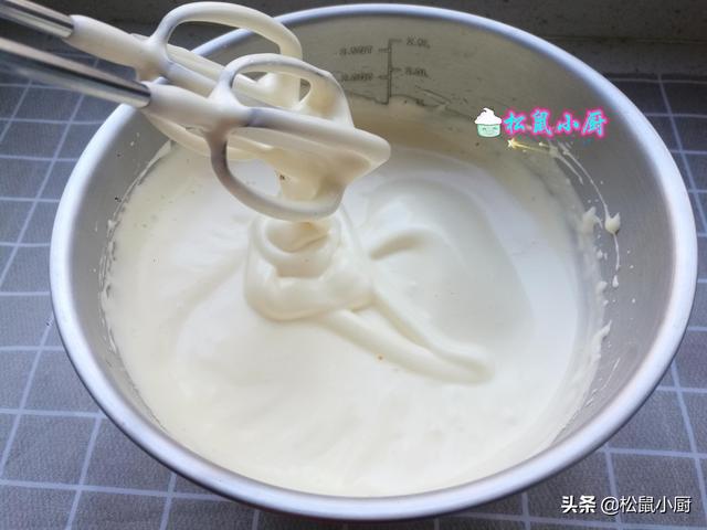 小蛋糕的制作方法，在家自己制作小蛋糕简单做法