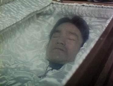 李小龙是怎么死的，李小龙的死亡真实原因（李小龙离奇去世49年）