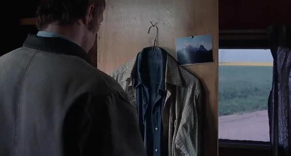 断背山讲的什么，豆瓣评分8.8为什么15年过去