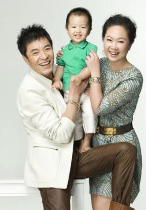 抛弃小23岁杨若兮，刘威现况（被大23岁刘威抛弃后）