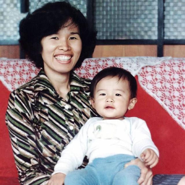 周杰伦的家庭情况和个人资料，含泪与离异父亲和解