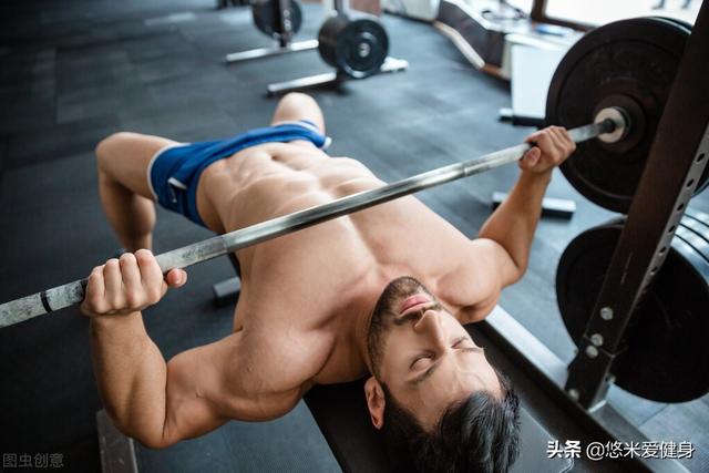 适合新手练的胸肌动作这5个就够了，胸肌怎么练最有效最快