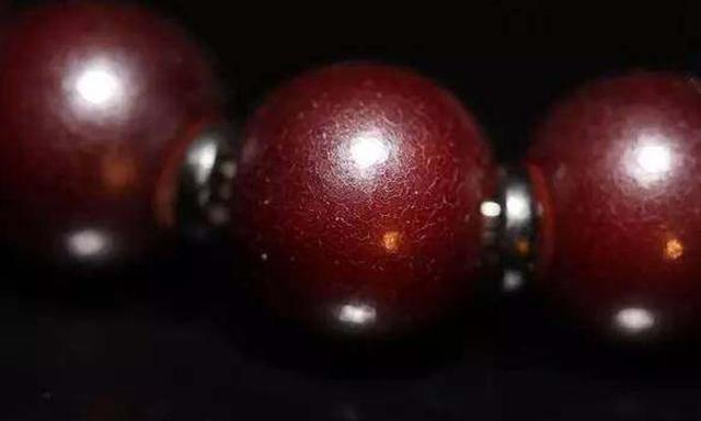 菩提花寓意和象征，白色菩提姐妹花