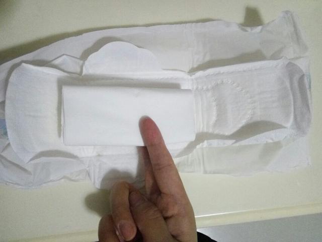  姨妈来了要上学，腥味重不敢去上课