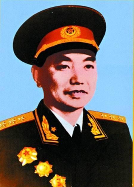 开国大将萧劲光，开国少将萧