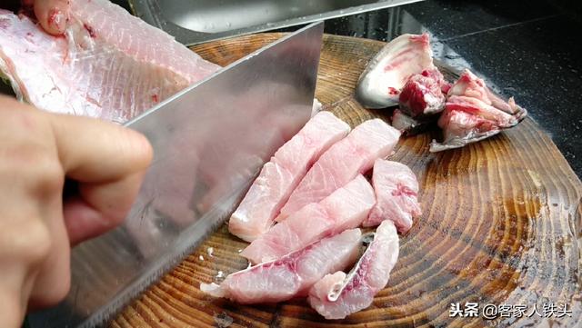 脆鲩鱼最佳做法，餐厅88元一道的脆肉鲩