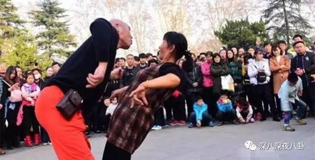 为什么陈伟霆总是唱野狼disco，土了陈伟霆火了撒贝宁的