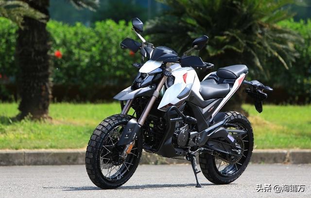 启典150越野摩托车，入门级山地越野摩托