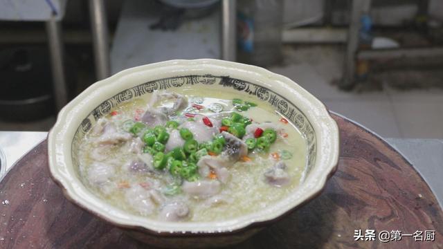 鲤鱼怎么做好吃又简单，鲤鱼怎样做才好吃又简单（鲤鱼好吃有诀窍）