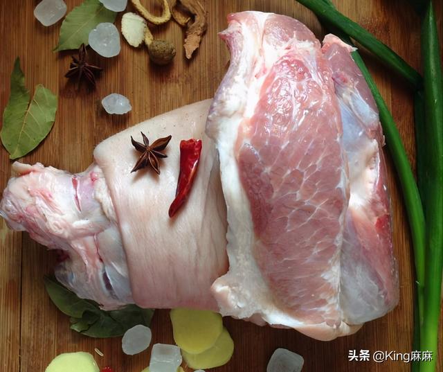 猪肘子前肘好还是后肘好，肘子买前肘还是后肘