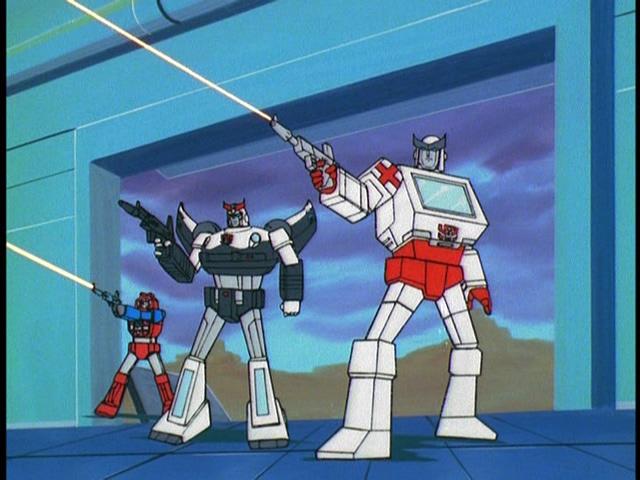 变形金刚2007，变形金刚07年大黄蜂（《变形金刚7》首曝照片）