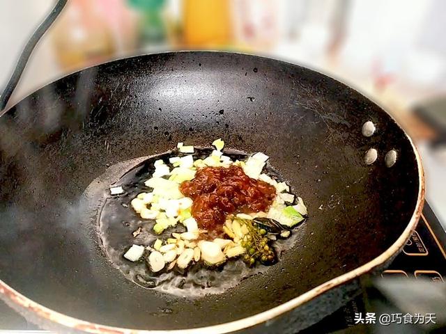 海兔子怎么做好吃，海兔子怎样做更好吃（这道凉拌海兔子）