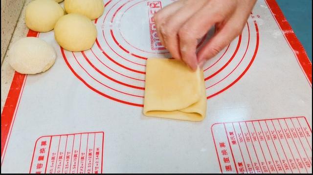 乳山正宗喜饼做法，自制乳山喜饼不加一滴水