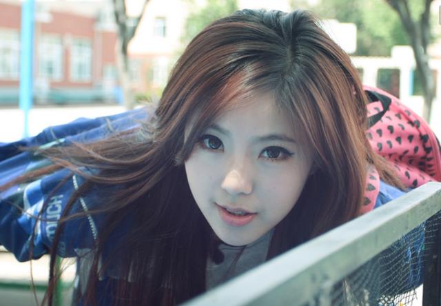 赵奕欢怎么长变样了，靠青春期成宅男女神