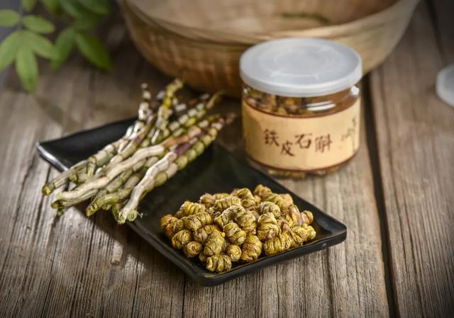 两广最适合的石斛，紫楹仙姝何处寻