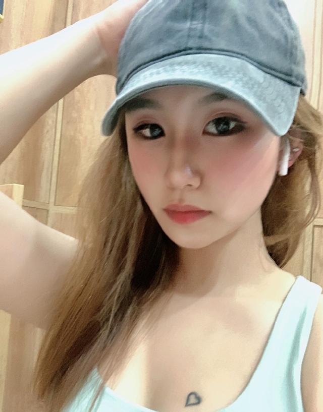 馬甲線，前凸後翹，性感身材，23歲妹子美女通過健身練出好身材 健身減肥達人 第3张