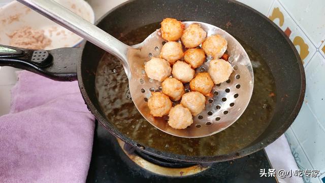 怎样做油炸酥脆的肉丸子，这才是油炸肉丸最好吃的做法