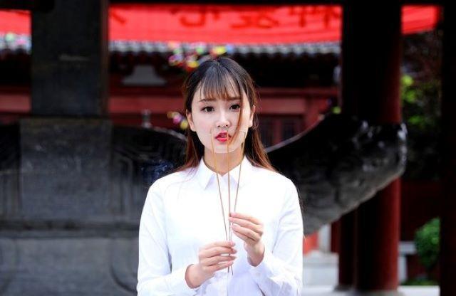 上香为什么是三根，为什么上香一般要点三根香