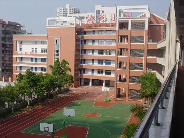 厦门外国语学校附属小学，厦门最强10所小学（厦门外国语附属小学划片区域和录取外国语初中人数数据）