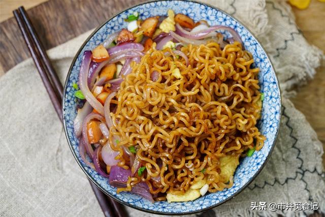 8种炒面做法一定要学学，爱吃炒面别错过