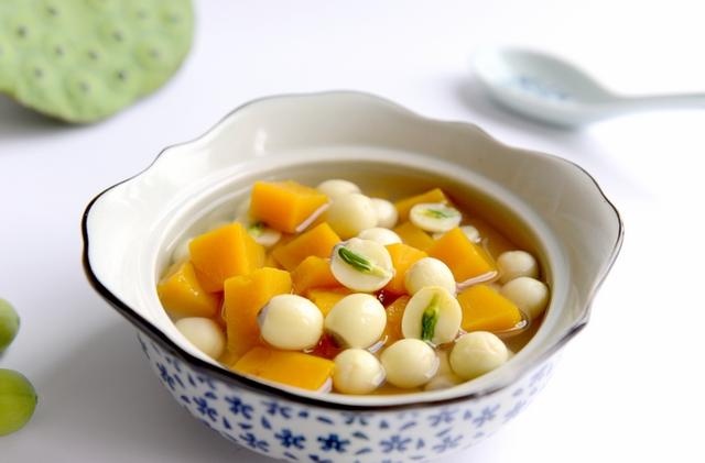 新鲜的莲子有哪些做法，这几款莲子食疗方可以常吃