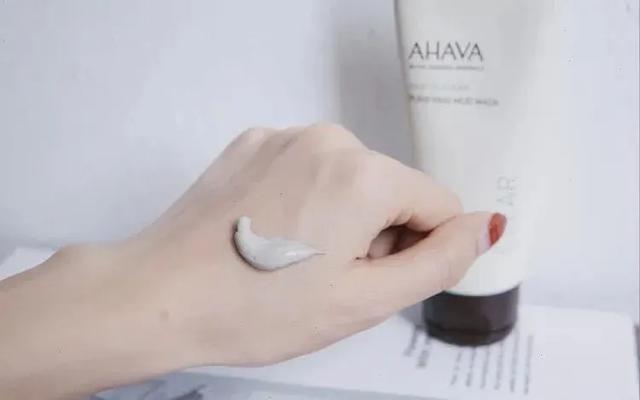 科颜氏白泥面膜的正确使用方法，科颜氏白泥清洁面膜的正确使用（告别油腻，黑头粉刺都给我退）