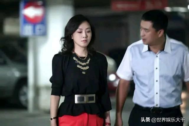 张嘉译闫妮合作的电视剧，6年后重温一仆二主