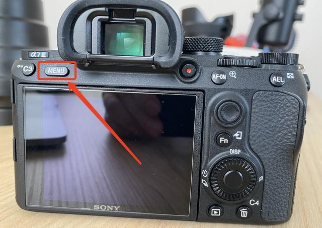 索尼微单相机入门教程和拍照技巧，手把手教你完成基本设置